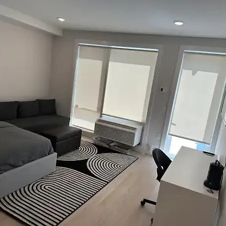 Luxury Stay For Nyc Visit Jersey City 7 Min Walk Nyc Train Station Exterior photo