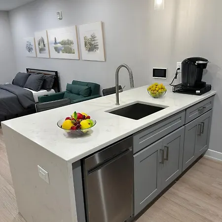 Luxury Stay For Nyc Visit Jersey City 7 Min Walk Nyc Train Station Exterior photo