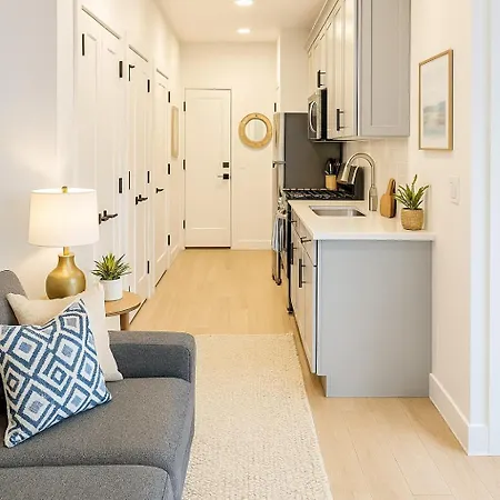 Luxury Stay For Nyc Visit Jersey City 7 Min Walk Nyc Train Station Exterior photo